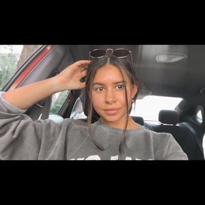 Meet your Posher, Erin